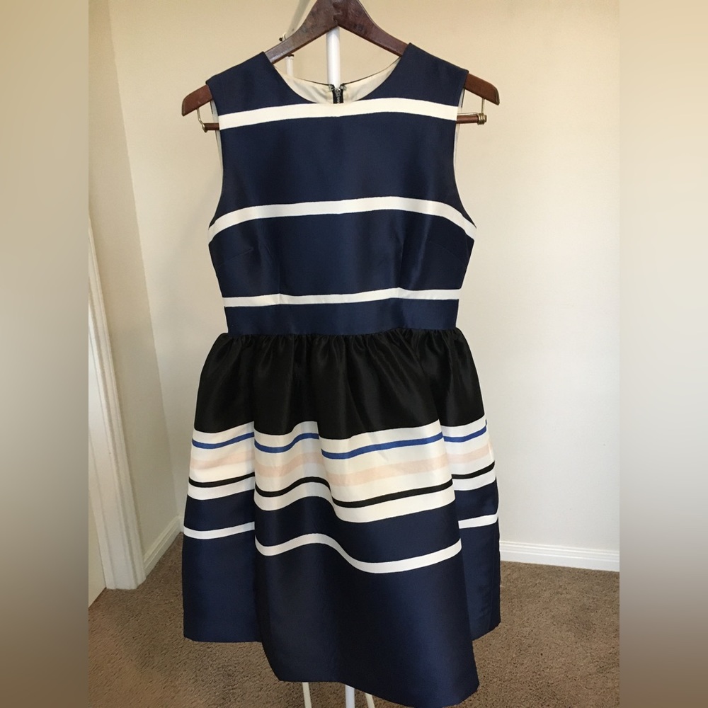 Kate Spade size 8 fit and flare dress